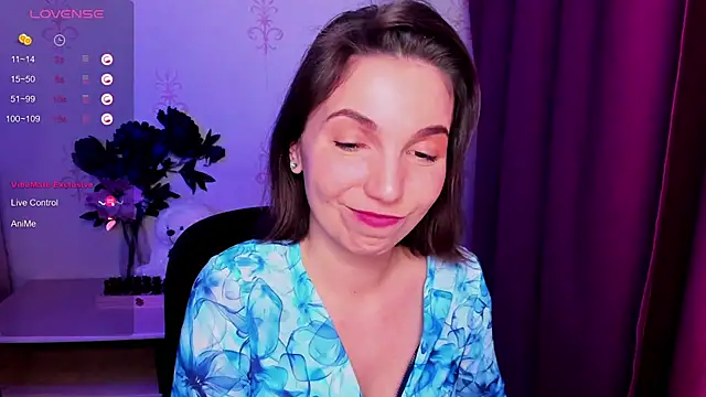 Snapshot of KindHazelHere_ chatting on February 19, 2026, 6:31 am KindHazelHere online show from February 19, 2026, 6:31 am