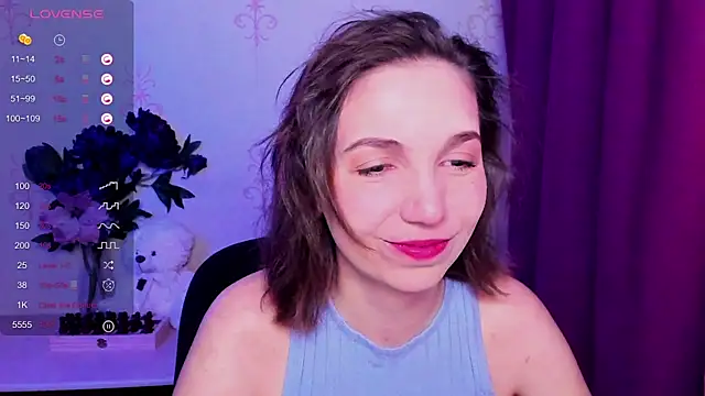 Snapshot of KindHazelHere_ chatting on February 19, 2026, 8:16 pm KindHazelHere online show from February 19, 2026, 8:16 pm