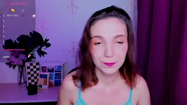 Snapshot of KindHazelHere_ chatting on June 26, 2026, 10:30 am KindHazelHere online show from June 26, 2026, 10:30 am