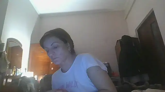 ShawnaAdams online show from November 4, 2025, 8:08 pm