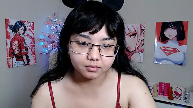 Moertomlly online show from November 8, 2025, 4:12 am