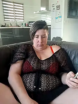 Snapshot of Evalibertinesexy chatting on February 1, 2025, 8:18 am Evalibertinesexy online show from February 1, 2025, 8:18 am