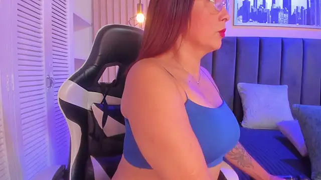 ashlye miller  online show from March 20, 2026, 4:06 am