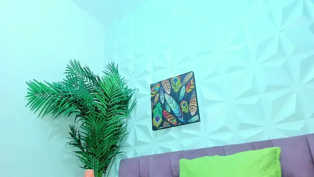 Snapshot of Hellen_Sky chatting on February 7, 2025, 1:25 am Hellen Sky online show from February 7, 2025, 1:25 am