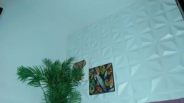 Snapshot of Hellen_Sky chatting on November 28, 2025, 7:05 pm Hellen Sky online show from November 28, 2025, 7:05 pm