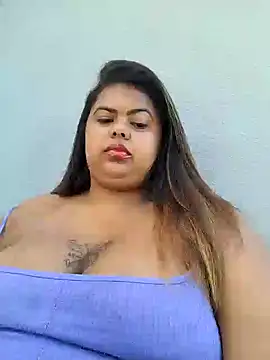 Snapshot of biancabombombbw chatting on January 6, 2025, 11:40 am biancabombombbw online show from January 6, 2025, 11:40 am