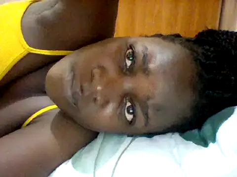 Snapshot of Alessandrajenna chatting on February 12, 2025, 4:23 am Alessandrajenna online show from February 12, 2025, 4:23 am