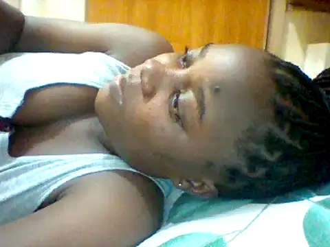 Snapshot of Alessandrajenna chatting on February 25, 2025, 12:34 pm Alessandrajenna online show from February 25, 2025, 12:34 pm