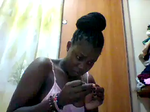 Snapshot of Alessandrajenna chatting on March 1, 2025, 11:26 pm Alessandrajenna online show from March 1, 2025, 11:26 pm