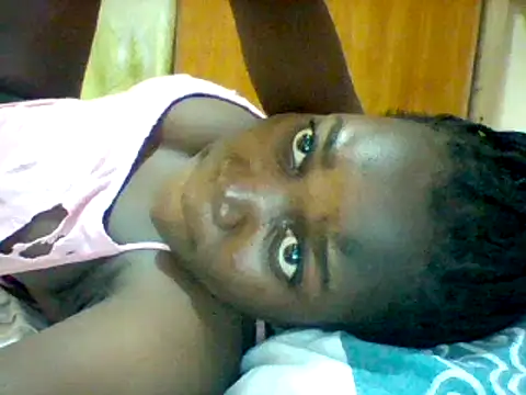 Snapshot of Alessandrajenna chatting on March 5, 2025, 5:18 pm Alessandrajenna online show from March 5, 2025, 5:18 pm