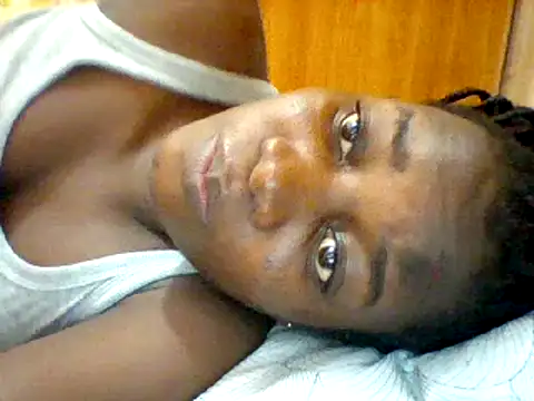 Snapshot of Alessandrajenna chatting on March 19, 2025, 12:23 pm Alessandrajenna online show from March 19, 2025, 12:23 pm