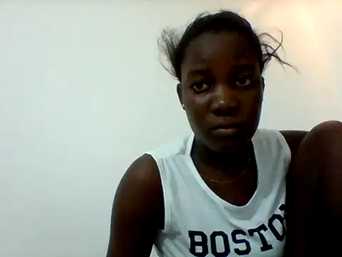 Snapshot of Alessandrajenna chatting on February 25, 2026, 7:01 pm Alessandrajenna online show from February 25, 2026, 7:01 pm