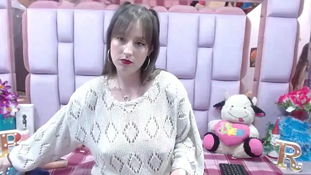 Snapshot of Belly_Rosse chatting on December 30, 2024, 5:34 pm Belly Rosse online show from December 30, 2024, 5:34 pm