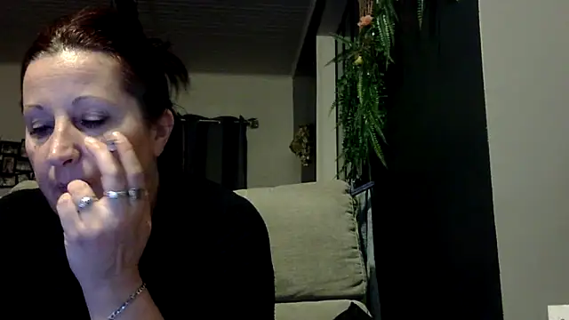 feline27 online show from April 2, 2026, 7:22 pm