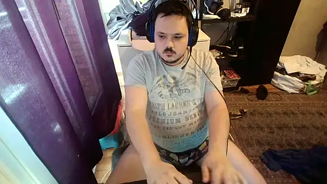 Snapshot of Bebemickey75 chatting on March 8, 2025, 11:16 am Bebemickey75 online show from March 8, 2025, 11:16 am