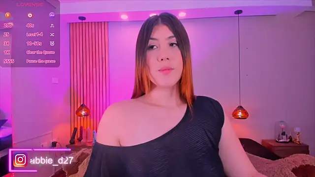 Snapshot of AbbieEdmond chatting on December 2, 2025, 4:40 am AbbieEdmond online show from December 2, 2025, 4:40 am