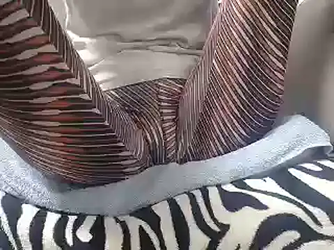 Snapshot of Web_Lady chatting on November 20, 2025, 9:42 am Web Lady online show from November 20, 2025, 9:42 am