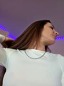 Ladykimberly XOXO online show from November 24, 2025, 3:01 pm