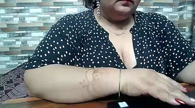 Snapshot of Sexy_raman_ chatting on December 4, 2024, 10:57 am Sexy raman online show from December 4, 2024, 10:57 am