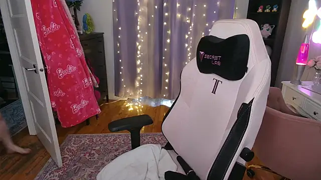 Snapshot of rachelbrooksxx chatting on March 22, 2025, 6:58 pm rachelbrooksxx online show from March 22, 2025, 6:58 pm