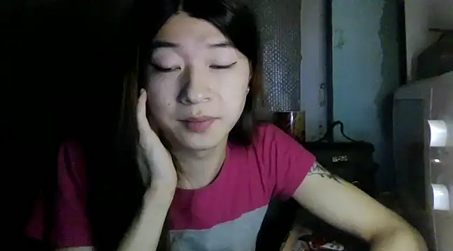 CarlyJoy online show from February 12, 2025, 1:27 pm