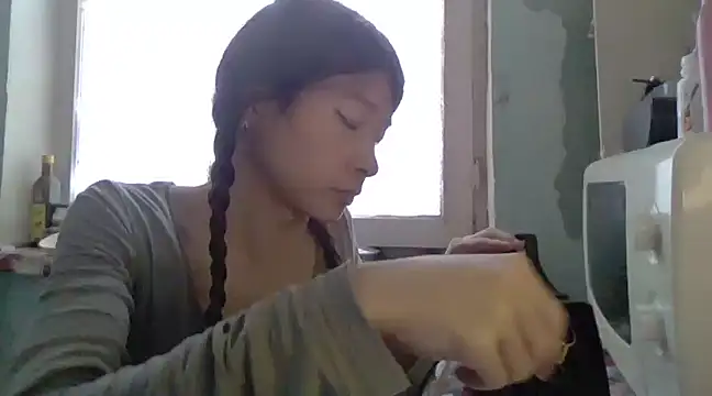 CarlyJoy online show from February 26, 2025, 9:21 am