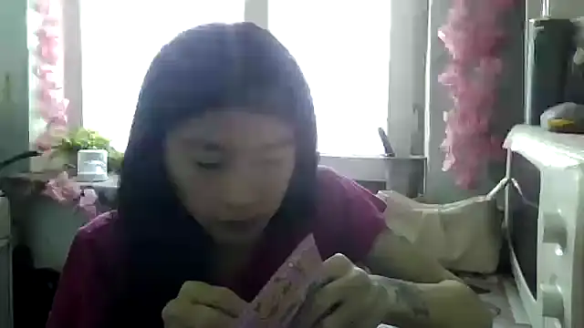 CarlyJoy online show from October 13, 2025, 11:10 am