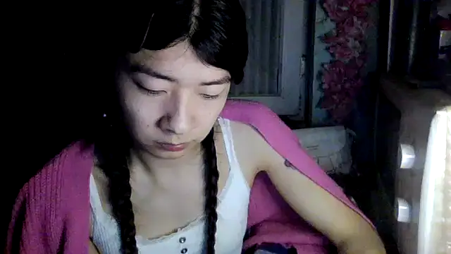 Snapshot of CarlyJoy chatting on April 23, 2026, 4:31 pm CarlyJoy online show from April 23, 2026, 4:31 pm