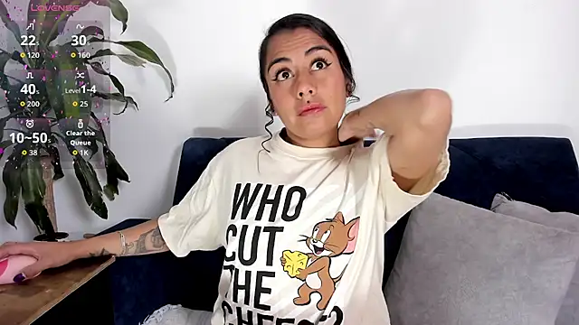 im amber online show from September 29, 2025, 1:38 pm