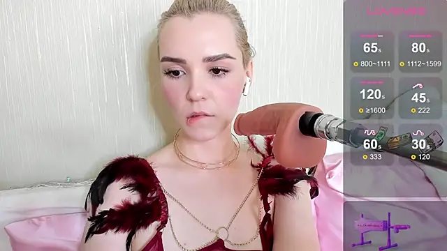 Kaya Devis online show from March 1, 2025, 7:41 am