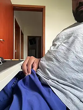 Snapshot of Tintola chatting on January 15, 2026, 5:38 pm Tintola online show from January 15, 2026, 5:38 pm