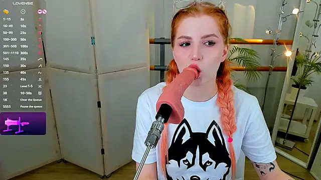 Snapshot of Mira__Blush chatting on January 23, 2025, 12:04 am Mira Blush online show from January 23, 2025, 12:04 am