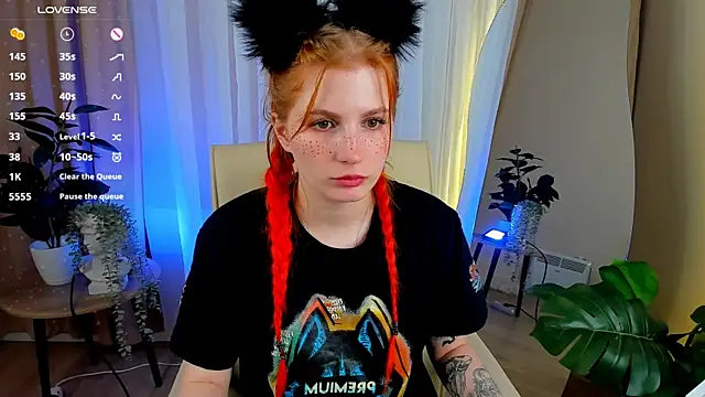 Snapshot of Mira__Blush chatting on February 24, 2025, 2:40 am Mira Blush online show from February 24, 2025, 2:40 am