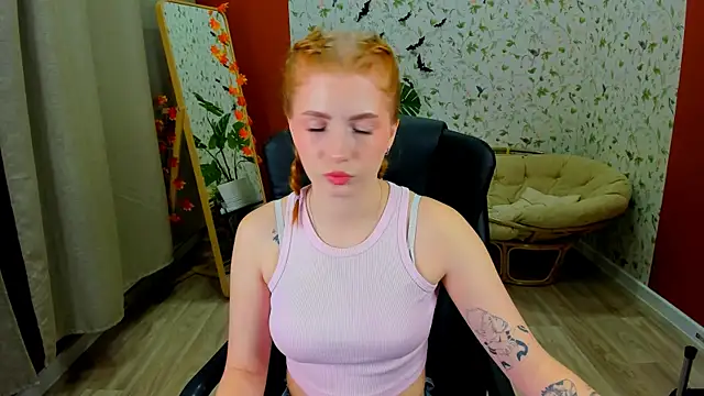 Snapshot of Mira__Blush chatting on November 4, 2025, 8:41 pm Mira Blush online show from November 4, 2025, 8:41 pm