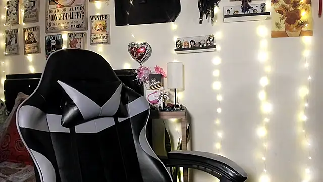 Cristal Jonasxh online show from September 26, 2025, 5:44 am