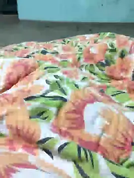 Snapshot of SILENT_FUCKER_01 chatting on December 10, 2024, 4:06 pm SILENT FUCKER 01 online show from December 10, 2024, 4:06 pm