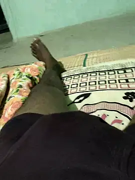 Snapshot of SILENT_FUCKER_01 chatting on February 22, 2025, 5:46 pm SILENT FUCKER 01 online show from February 22, 2025, 5:46 pm