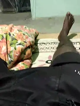 Snapshot of SILENT_FUCKER_01 chatting on March 5, 2025, 2:01 pm SILENT FUCKER 01 online show from March 5, 2025, 2:01 pm