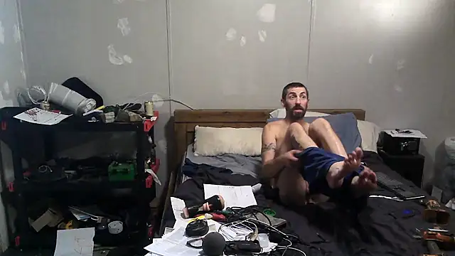 Bi curious86 online show from October 28, 2025, 11:51 pm