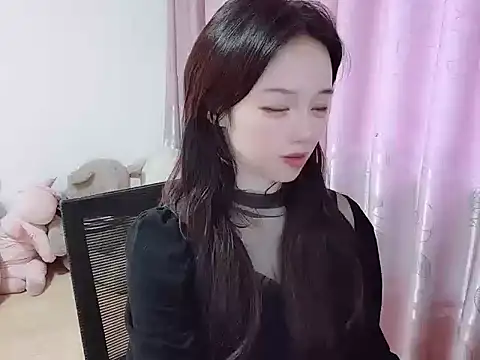 wwcc123 online show from October 23, 2025, 3:28 am