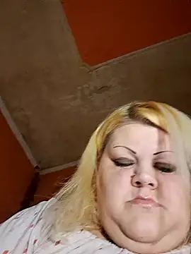 Snapshot of ducicsajsziii chatting on December 6, 2024, 6:59 am ducicsajsziii online show from December 6, 2024, 6:59 am