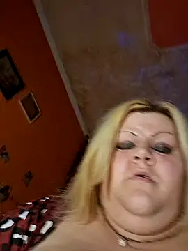 Snapshot of ducicsajsziii chatting on February 21, 2025, 8:49 pm ducicsajsziii online show from February 21, 2025, 8:49 pm