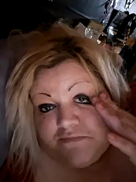 Snapshot of ducicsajsziii chatting on December 14, 2025, 2:44 pm ducicsajsziii online show from December 14, 2025, 2:44 pm