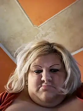 Snapshot of ducicsajsziii chatting on December 18, 2025, 8:48 pm ducicsajsziii online show from December 18, 2025, 8:48 pm