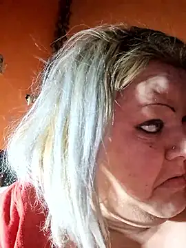 Snapshot of ducicsajsziii chatting on January 19, 2026, 6:39 am ducicsajsziii online show from January 19, 2026, 6:39 am