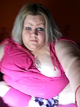 Snapshot of ducicsajsziii chatting on February 7, 2026, 5:49 pm ducicsajsziii online show from February 7, 2026, 5:49 pm