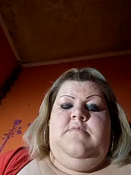 Snapshot of ducicsajsziii chatting on February 15, 2026, 7:51 am ducicsajsziii online show from February 15, 2026, 7:51 am