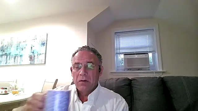 twopeopleinlove online show from July 27, 2026, 9:38 am