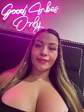 sexyyykloee online show from July 10, 2026, 5:23 am