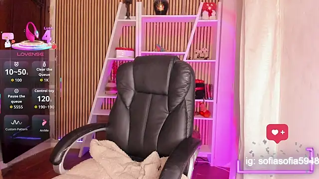 sofiah  online show from March 4, 2026, 7:09 pm